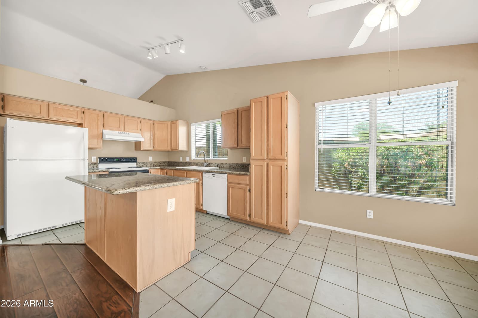 4502 E SAINT JOHN Road, Phoenix, AZ 85032 — photo 18 of 45
