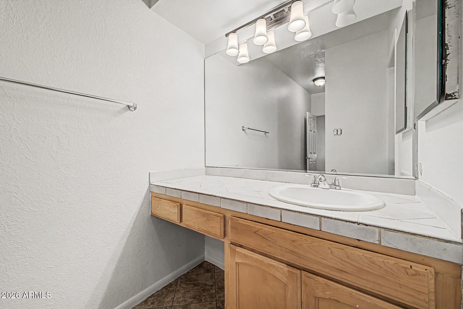 2233 E Highland Avenue 138, Phoenix, AZ 85016 — photo 11 of 26