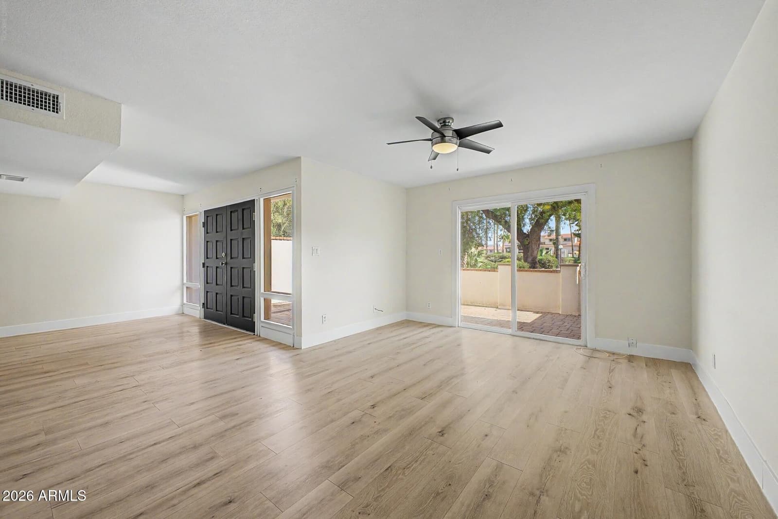 7921 E SAN MIGUEL Avenue 1, Scottsdale, AZ 85250 — photo 5 of 21