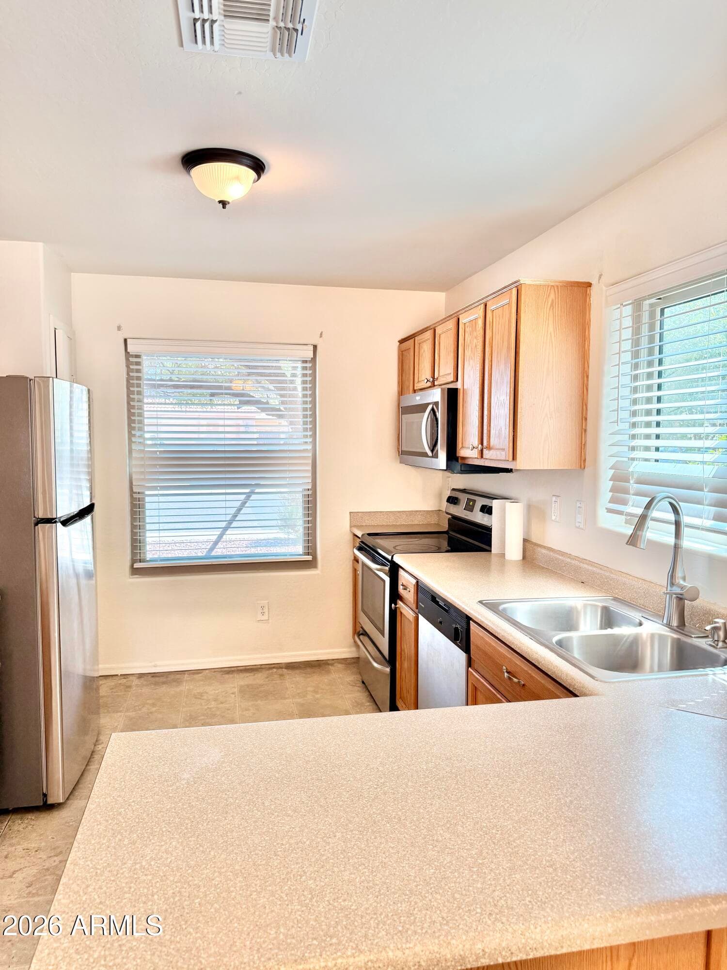 1614 W LA SALLE Street, Phoenix, AZ 85041 — photo 3 of 27