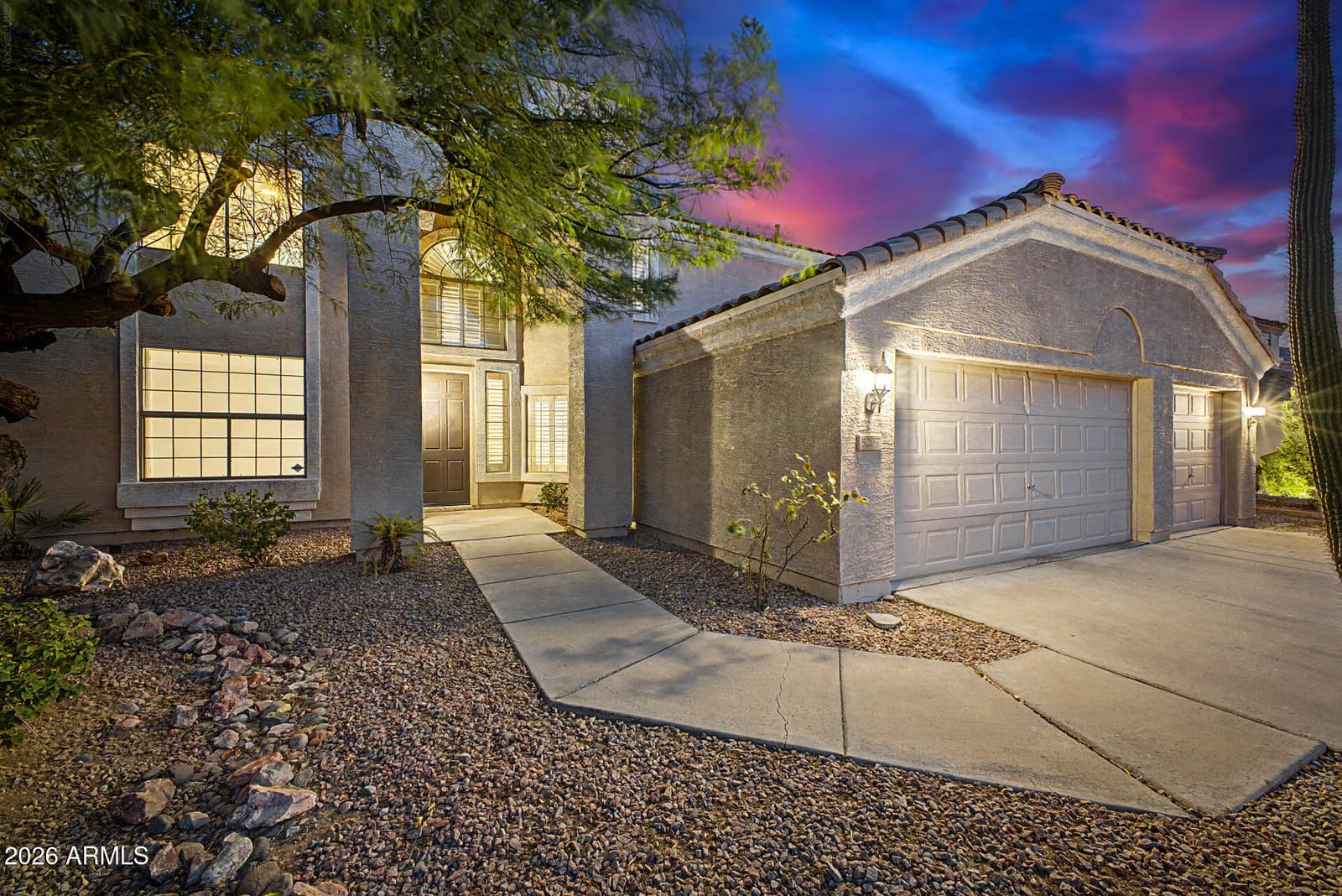 5267 W ANGELA Drive, Glendale, AZ 85308 — photo 3 of 60