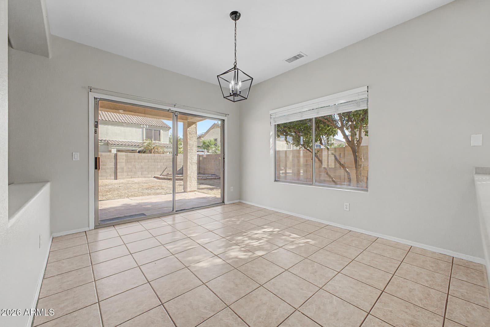 5267 W ANGELA Drive, Glendale, AZ 85308 — photo 14 of 60