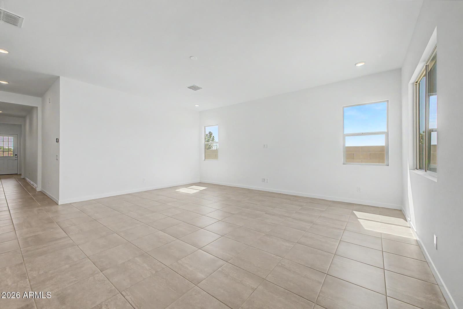 356 W FLOYD Drive, San Tan Valley, AZ 85140 — photo 6 of 17