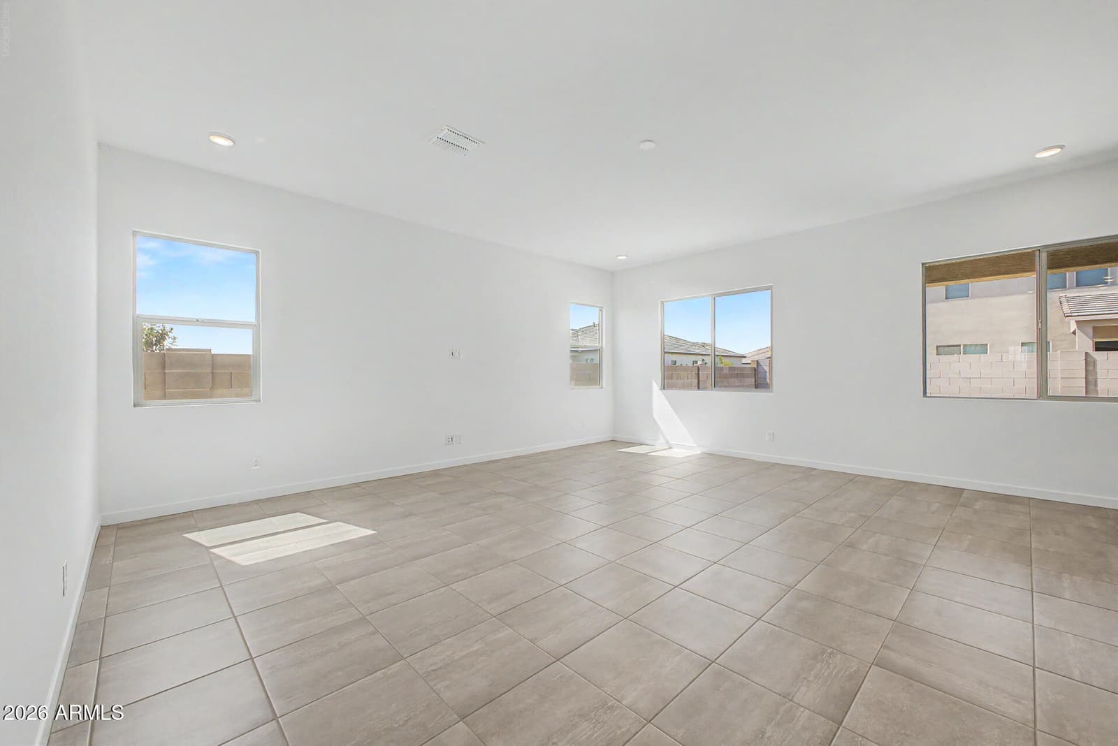 356 W FLOYD Drive, San Tan Valley, AZ 85140 — photo 5 of 17