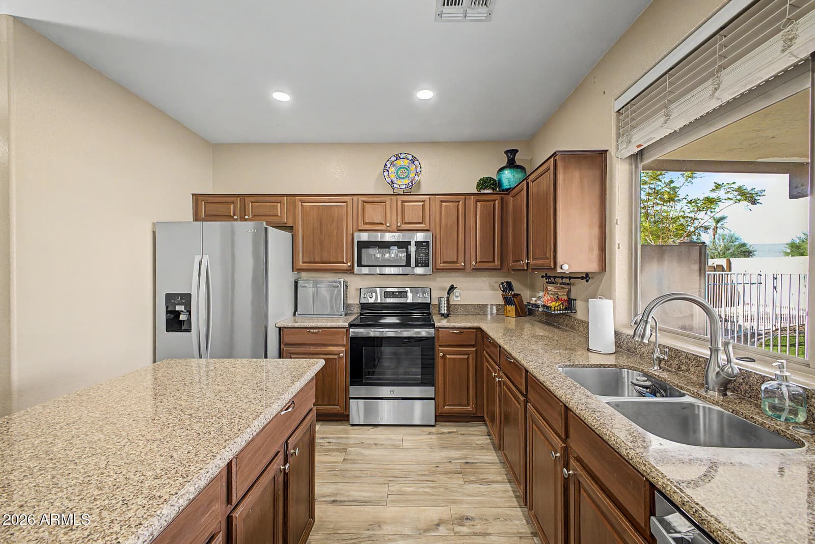 3107 N 142ND Drive, Goodyear, AZ 85395 — photo 10 of 34