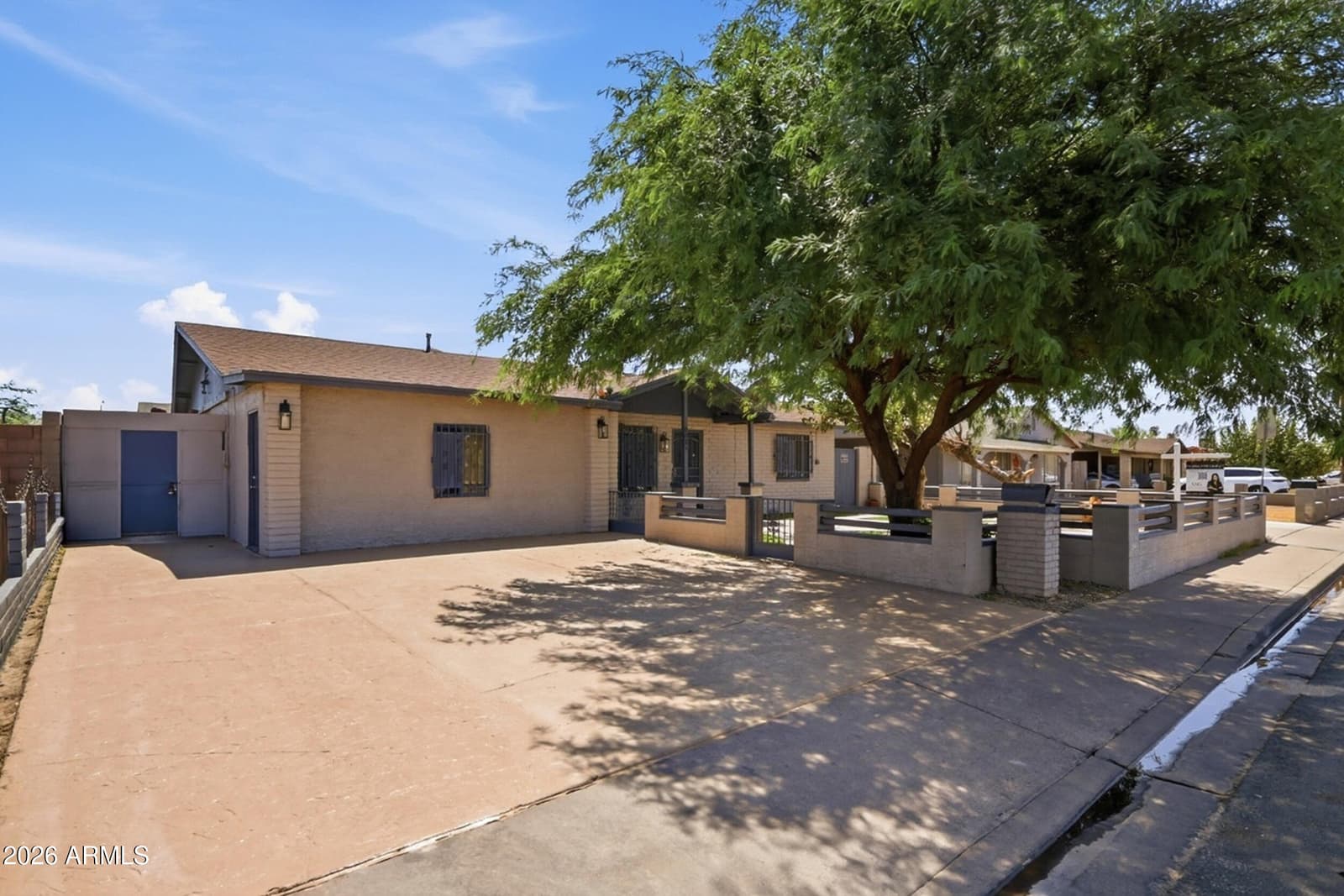 2031 N 55TH Avenue, Phoenix, AZ 85035 — photo 3 of 38