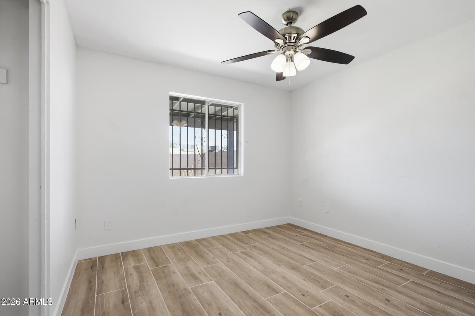 2031 N 55TH Avenue, Phoenix, AZ 85035 — photo 21 of 38