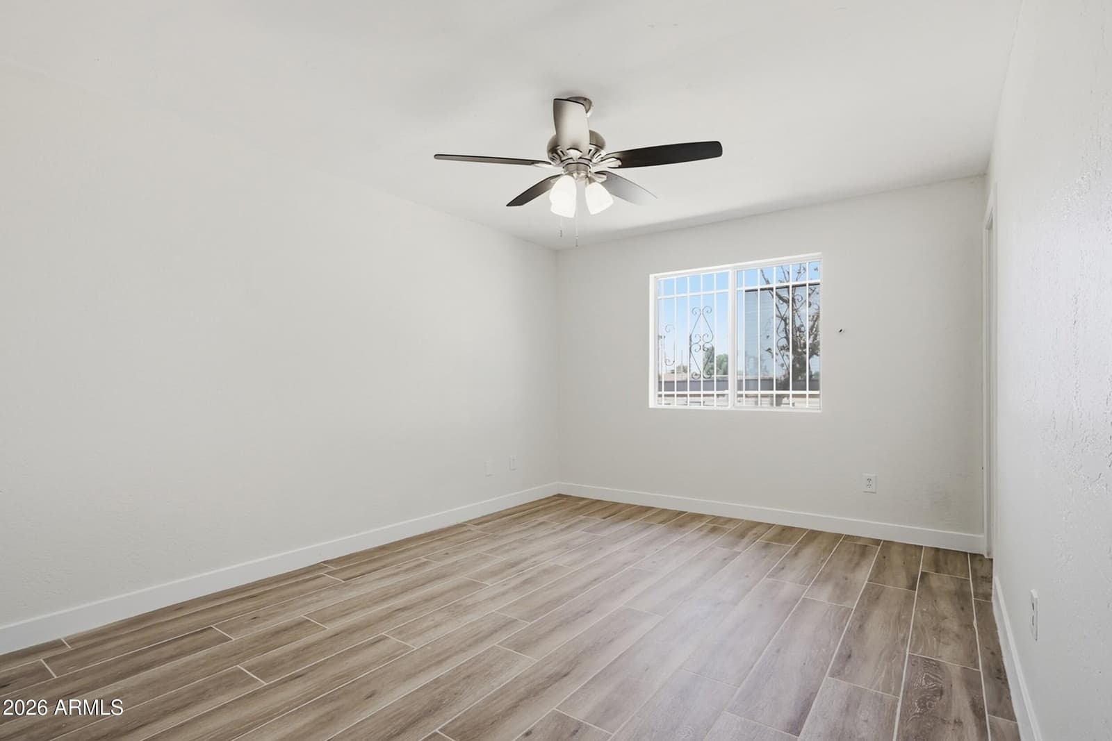 2031 N 55TH Avenue, Phoenix, AZ 85035 — photo 23 of 38