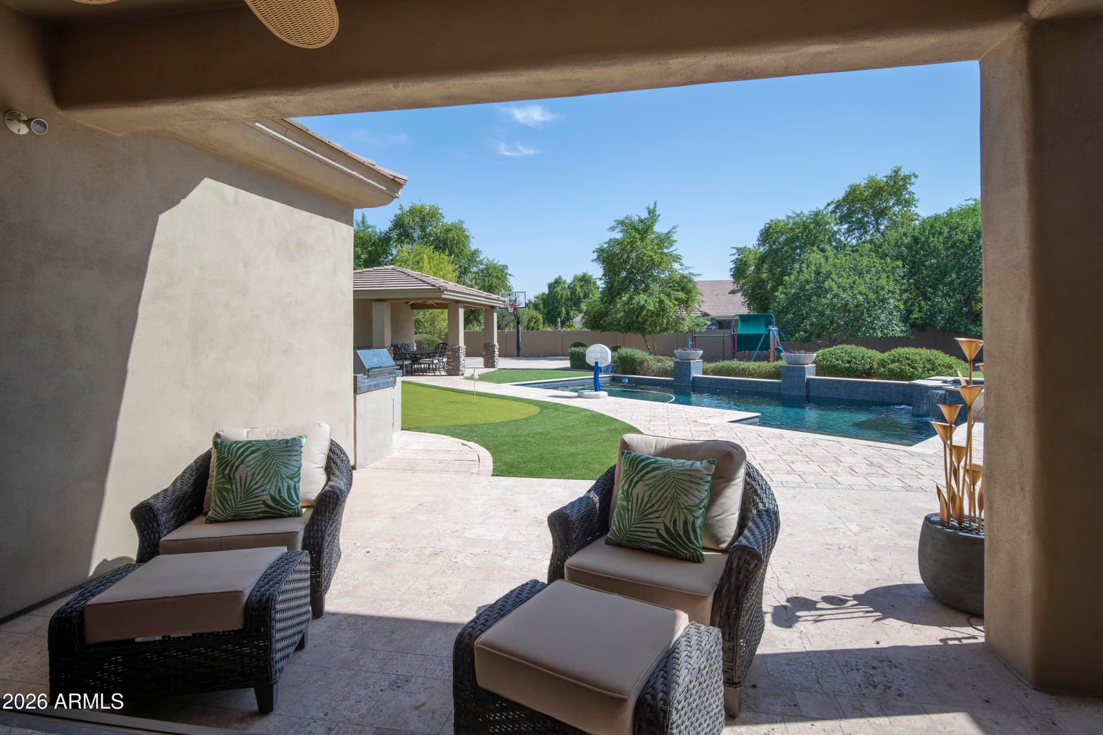 2091 E COCONINO Court, Gilbert, AZ 85298 — photo 9 of 48