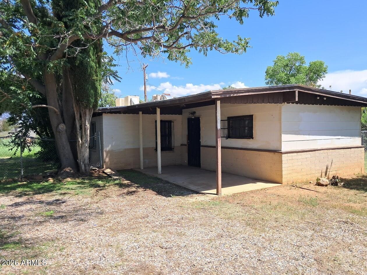 225 N Carmichael Avenue, Sierra Vista, AZ 85635 — photo 1 of 42