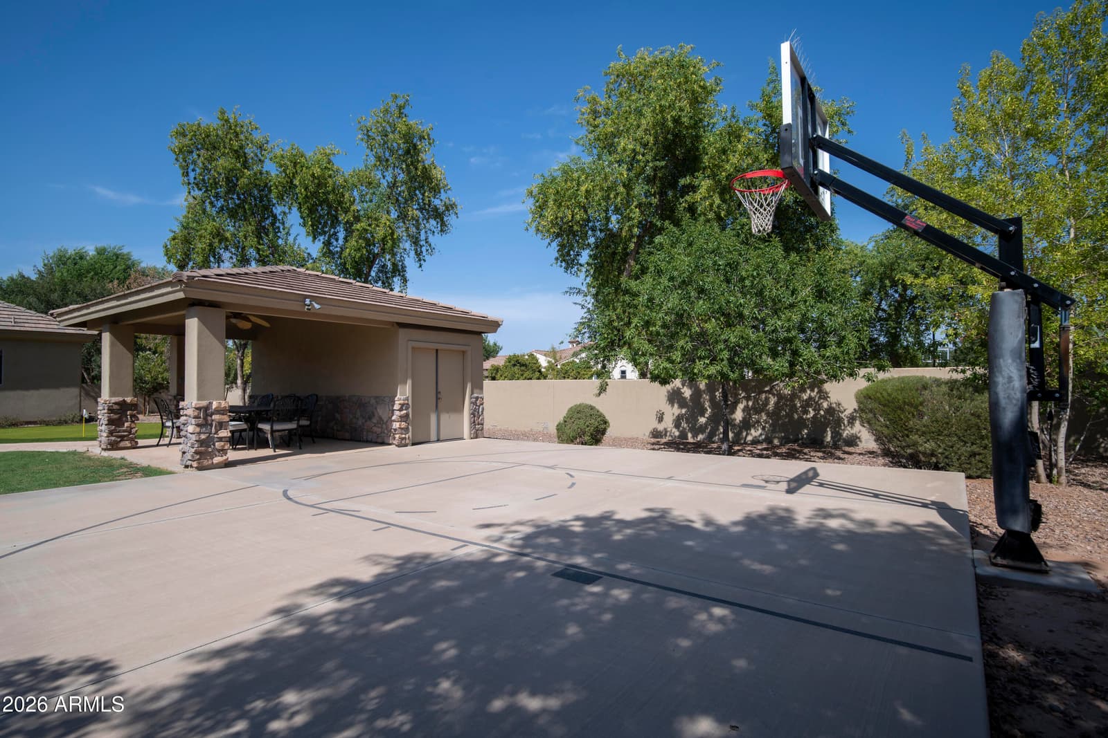 2091 E COCONINO Court, Gilbert, AZ 85298 — photo 7 of 48
