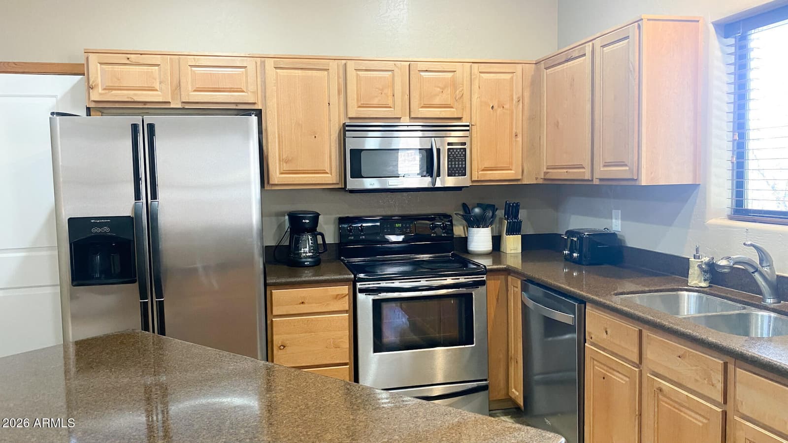 726 W SEQUOIA Lane, Pinetop, AZ 85935 — photo 2 of 18