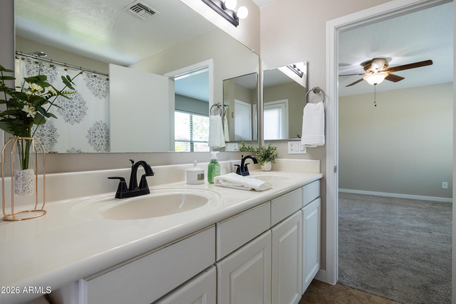 3226 W ALTA VISTA Road, Phoenix, AZ 85041 — photo 14 of 28