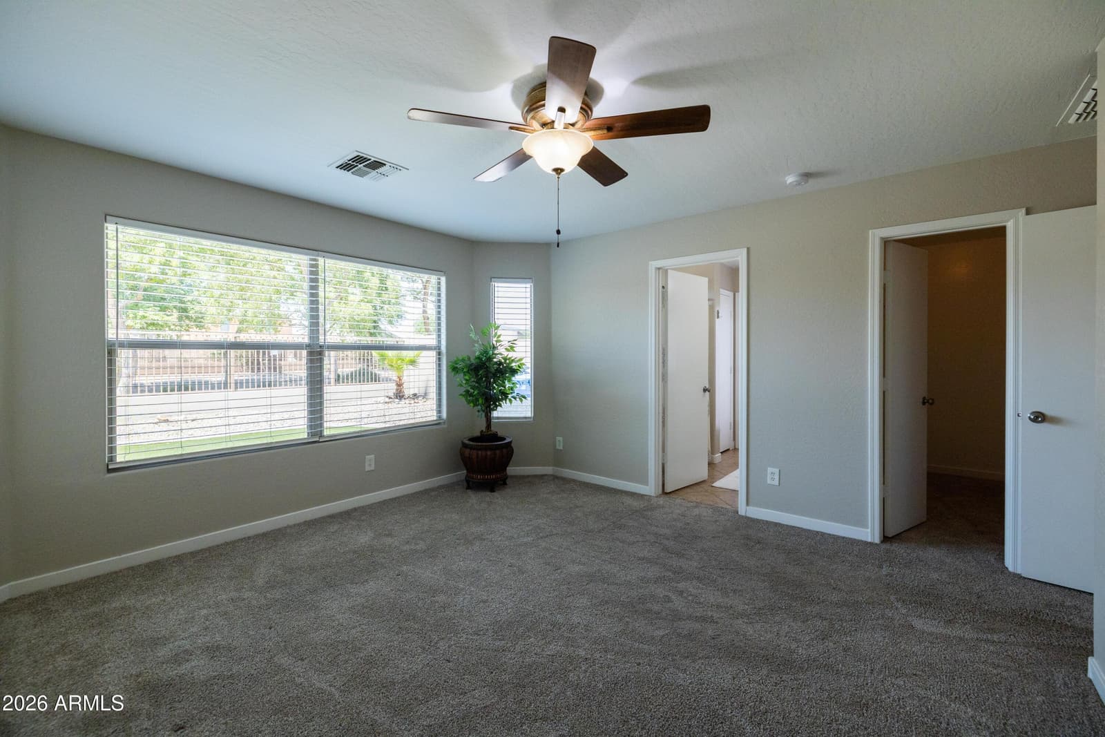 3226 W ALTA VISTA Road, Phoenix, AZ 85041 — photo 13 of 28