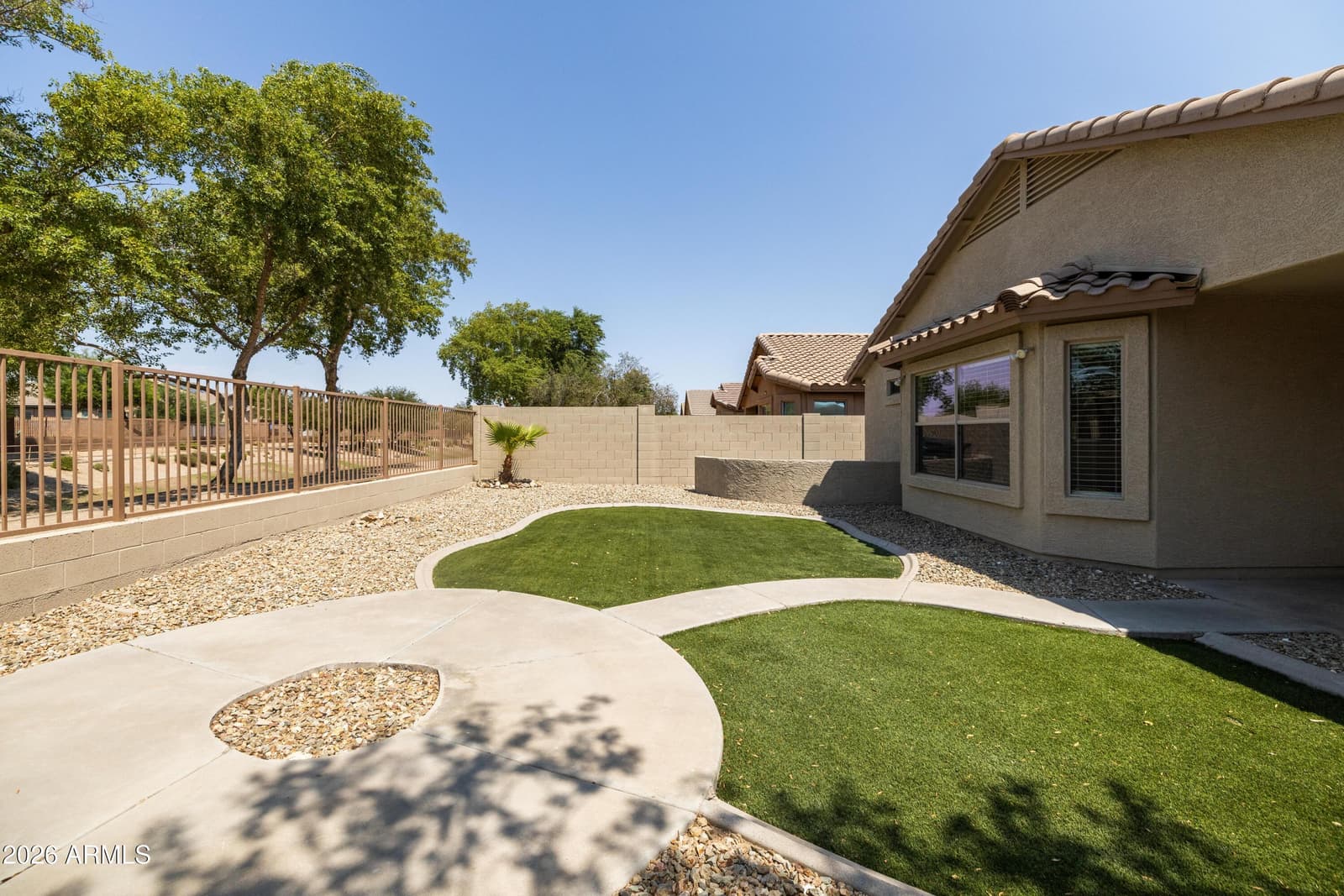 3226 W ALTA VISTA Road, Phoenix, AZ 85041 — photo 26 of 28