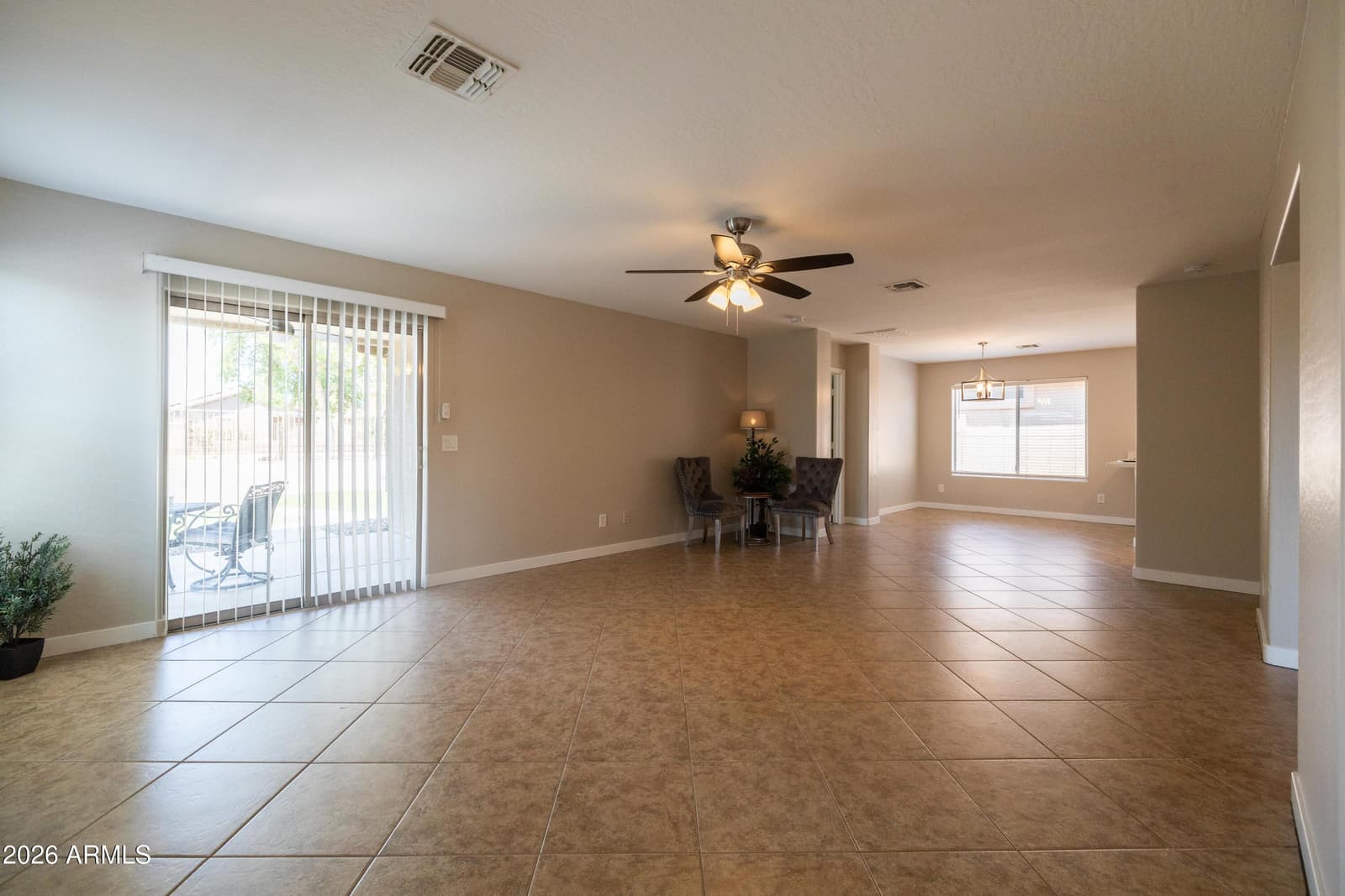 3226 W ALTA VISTA Road, Phoenix, AZ 85041 — photo 3 of 28