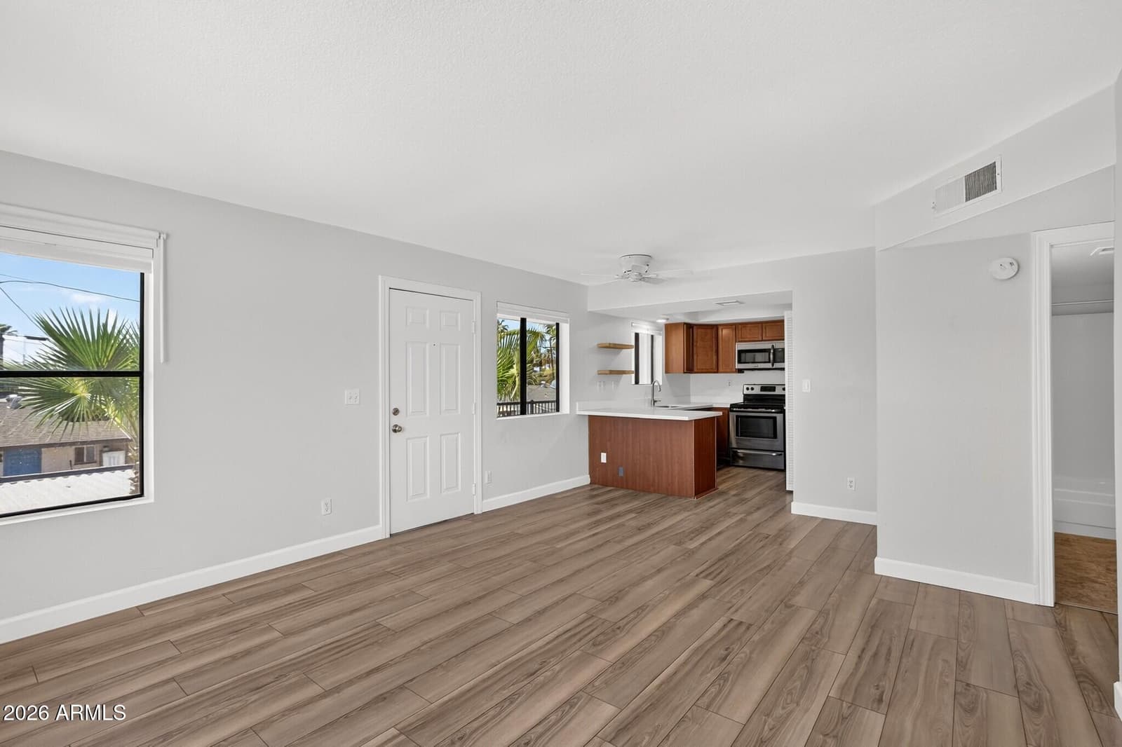 3635 N 37TH Street 12, Phoenix, AZ 85018 — photo 3 of 22