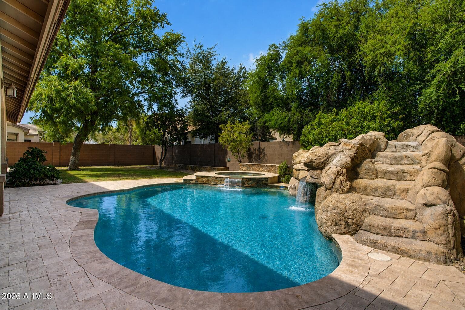 2740 S HONEYSUCKLE Lane, Gilbert, AZ 85295 — photo 4 of 45