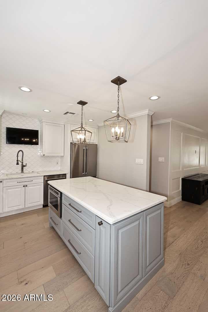 2230 E DEVONSHIRE Avenue, Phoenix, AZ 85016 — photo 14 of 58