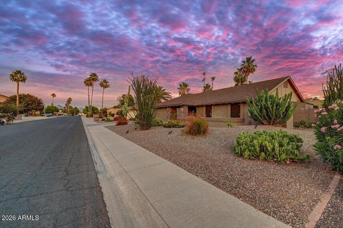 5017 E Le Marche Avenue, Scottsdale, AZ 85254 — photo 2 of 34
