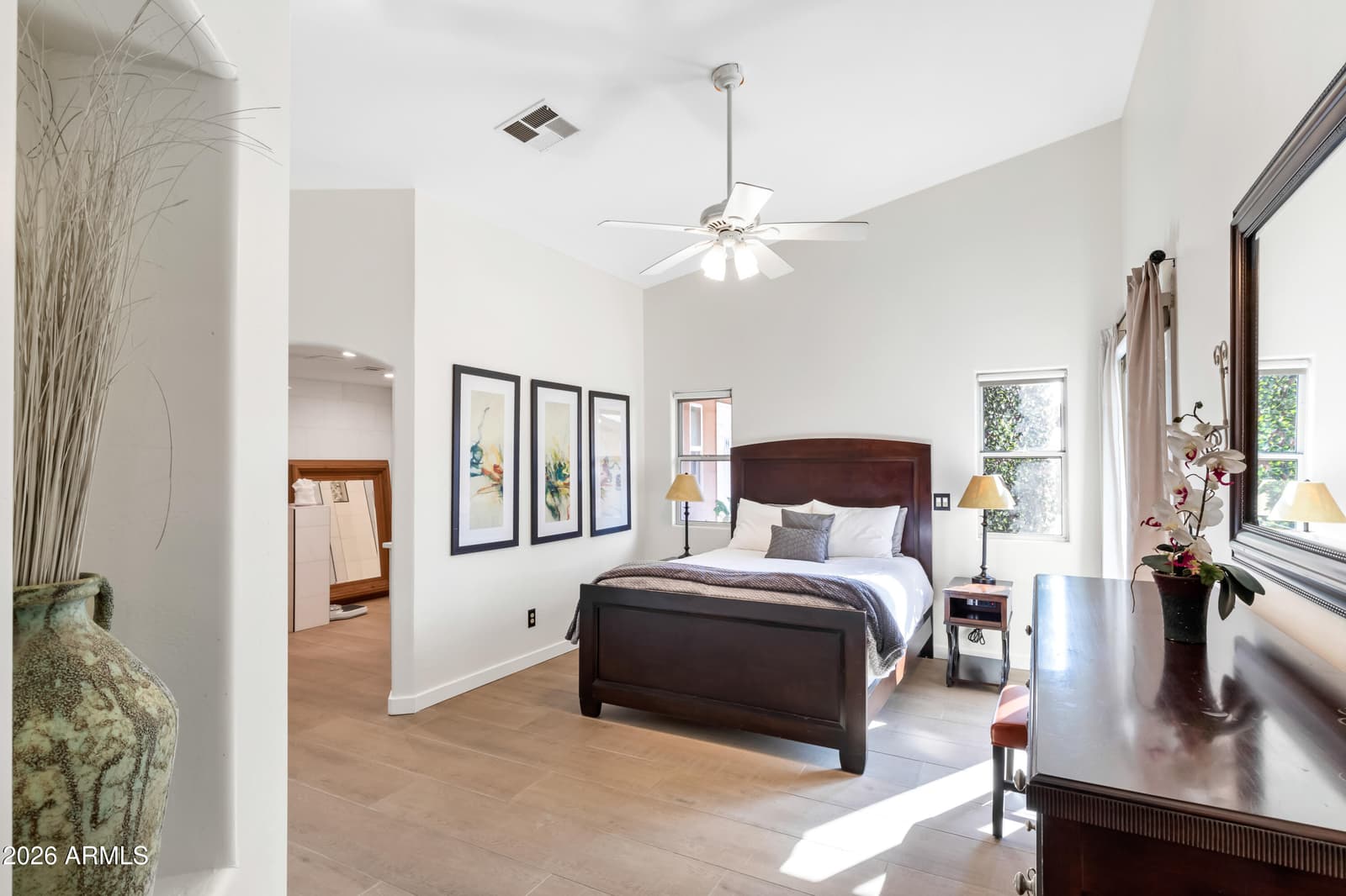 1329 E MESCAL Street, Phoenix, AZ 85020 — photo 12 of 35