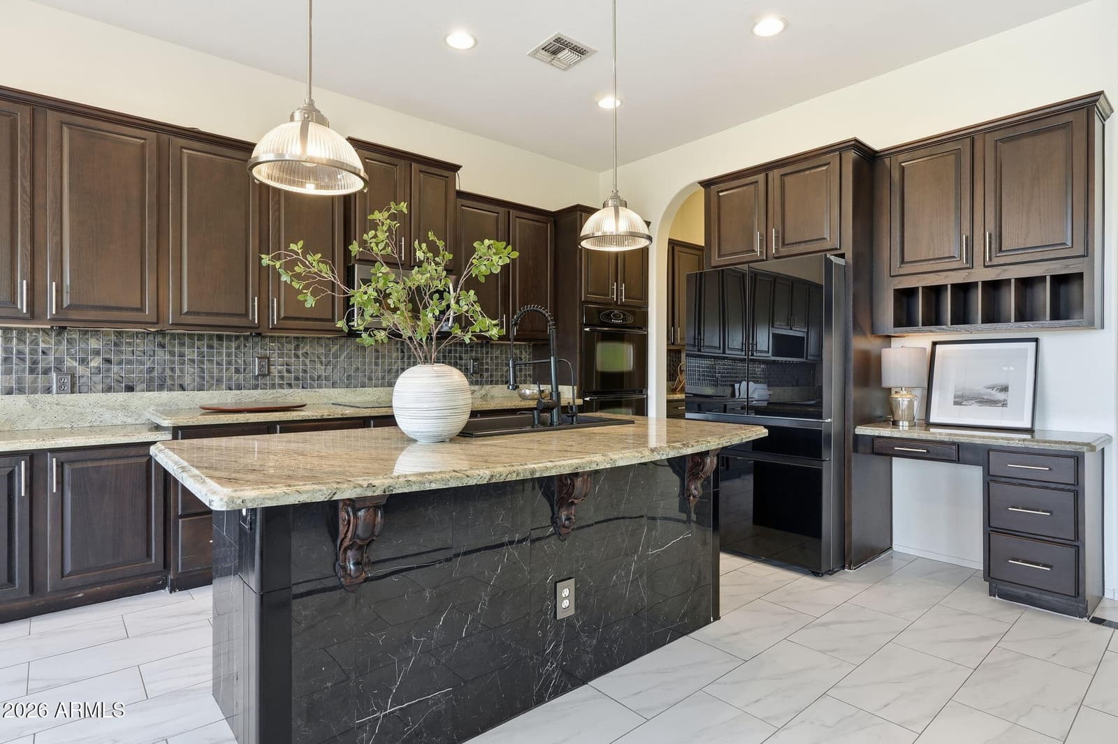 2402 E EVERGLADE Court, Chandler, AZ 85249 — photo 8 of 47
