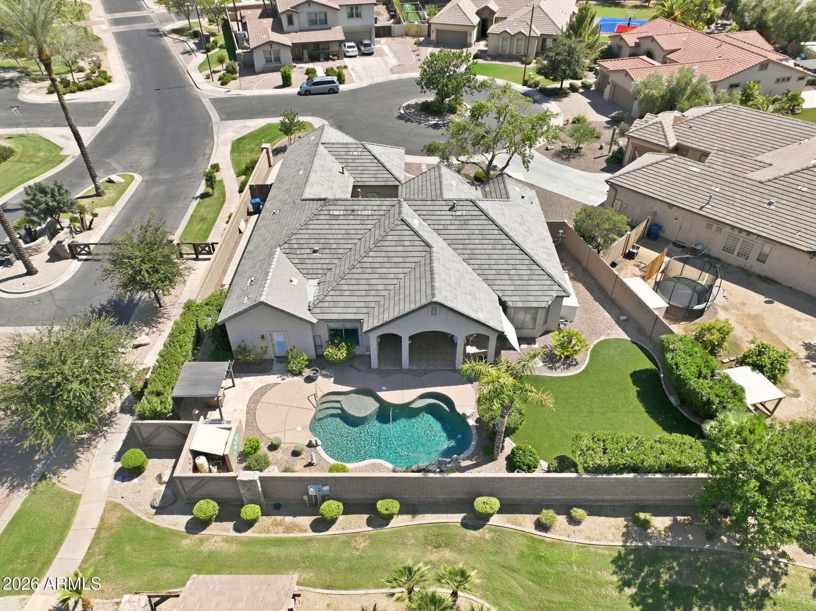 2402 E EVERGLADE Court, Chandler, AZ 85249 — photo 3 of 47