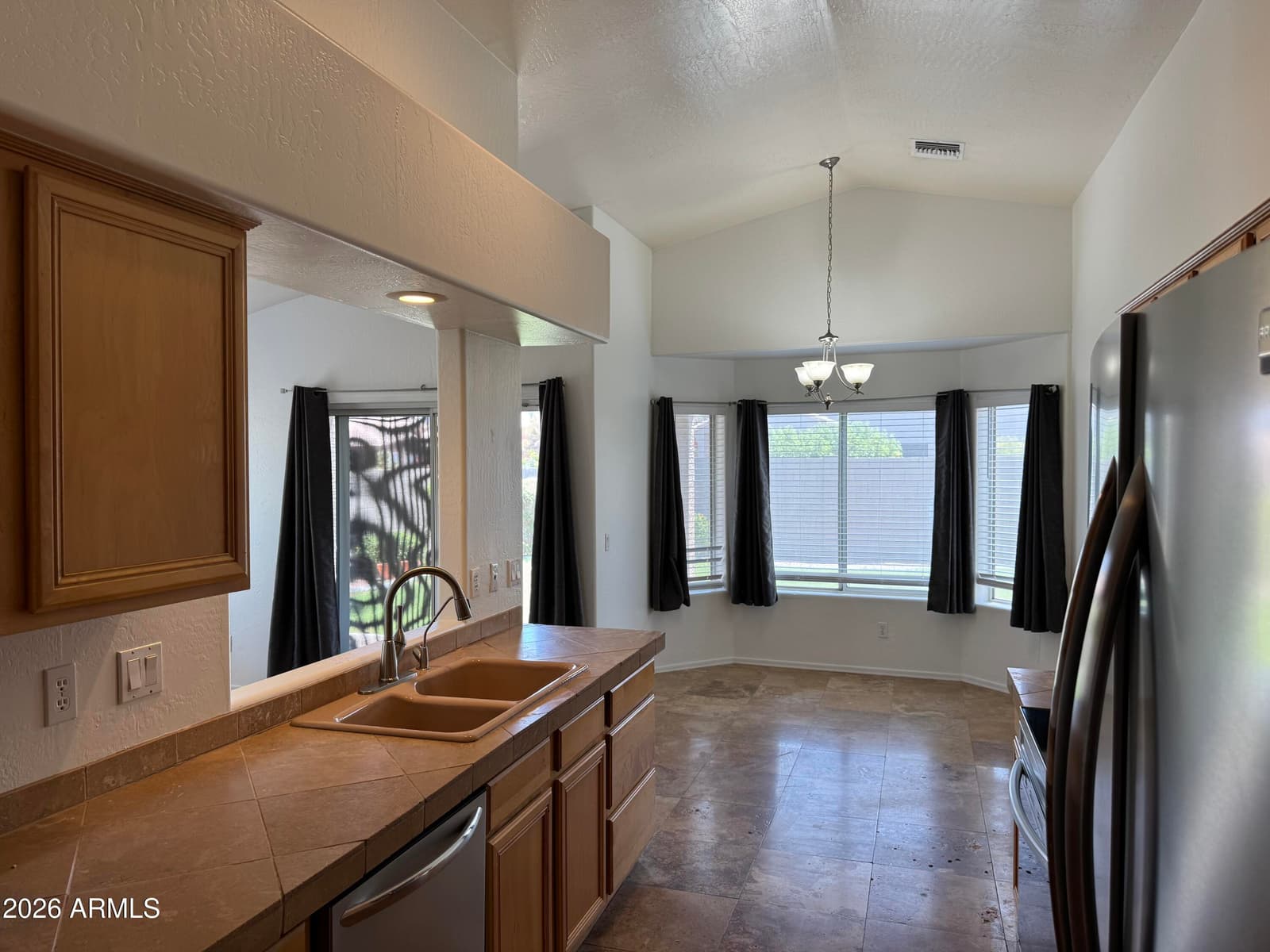 1041 W Saragosa Street, Chandler, AZ 85224 — photo 7 of 35