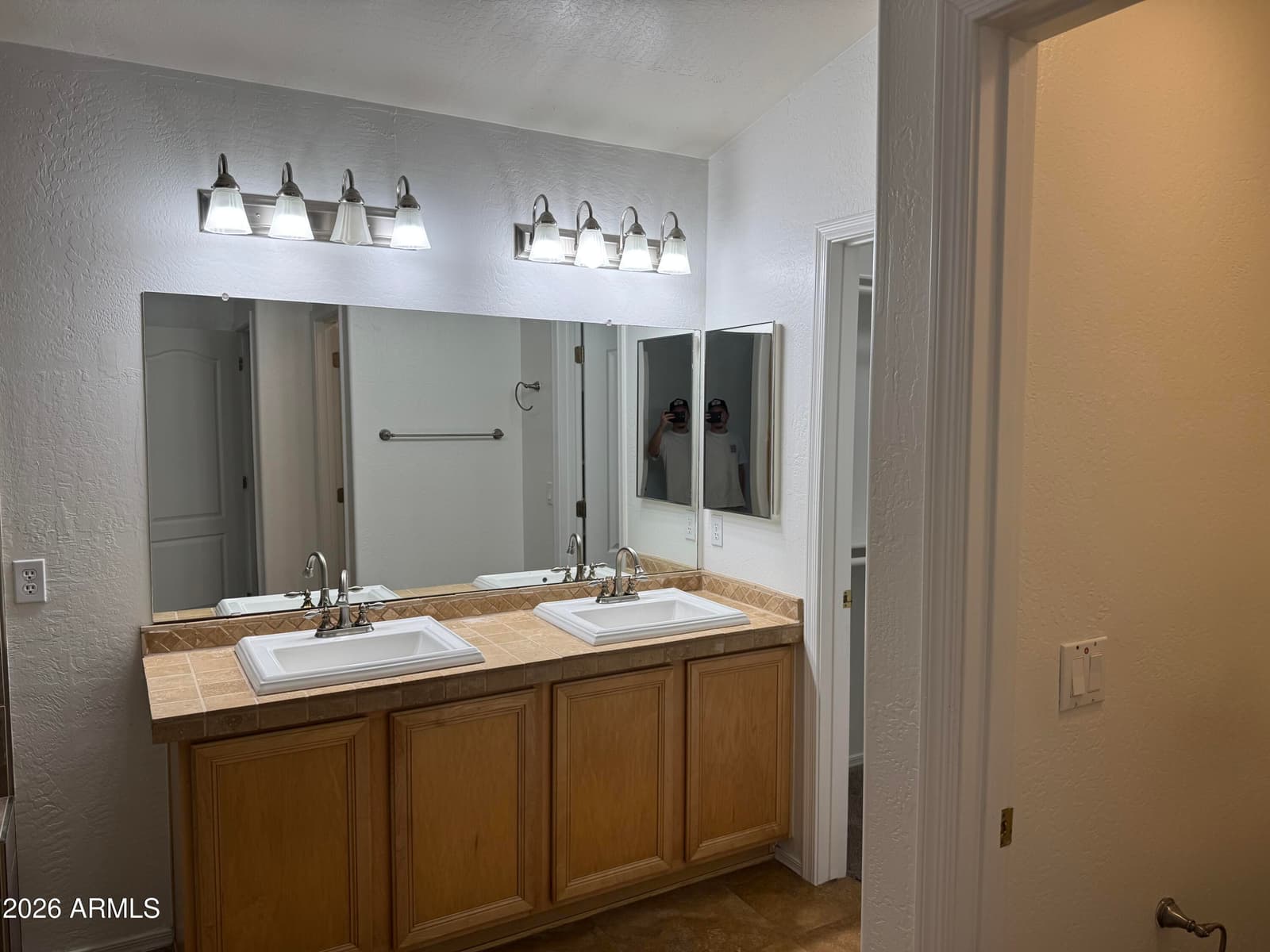 1041 W Saragosa Street, Chandler, AZ 85224 — photo 22 of 35