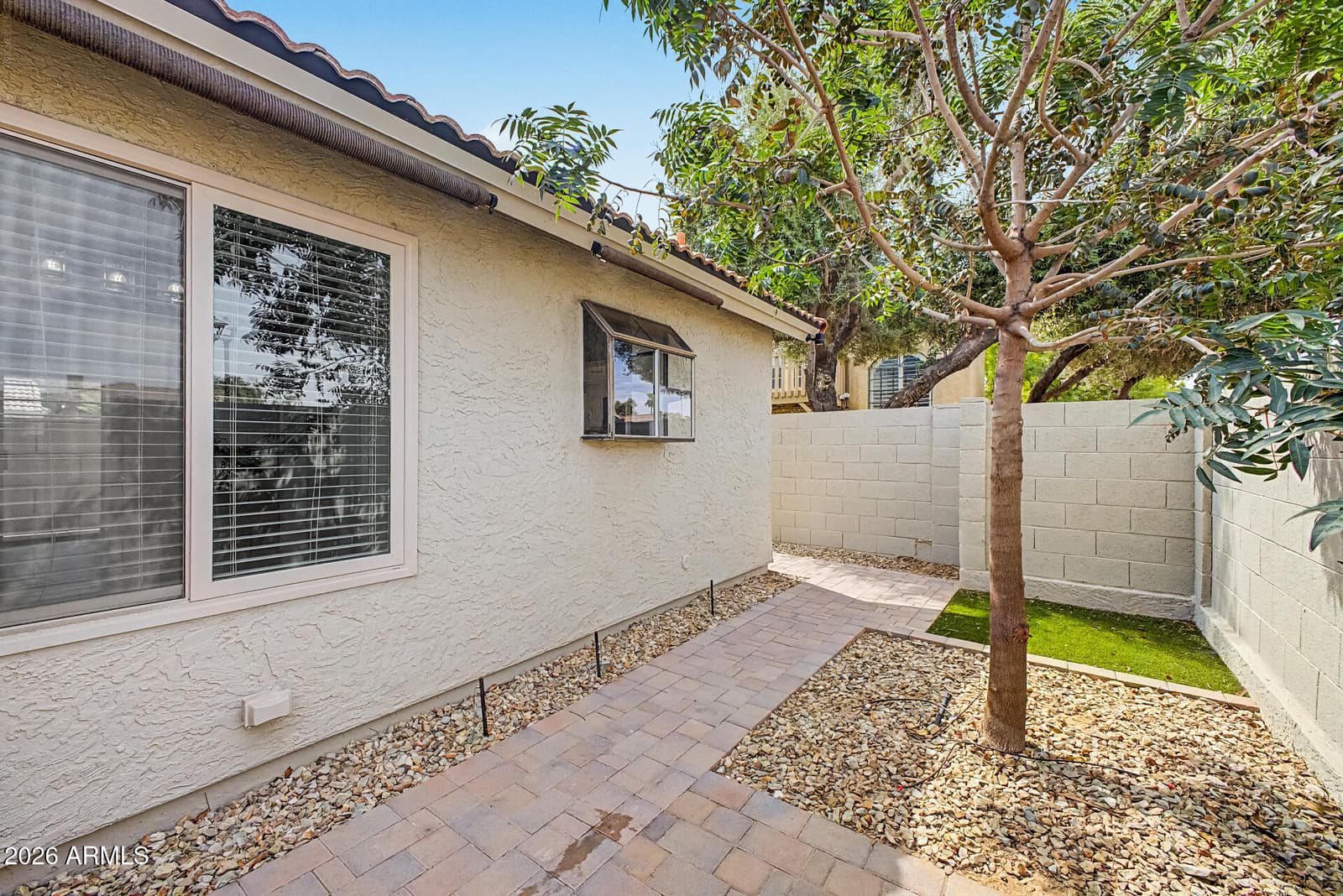 4407 E AMBERWOOD Drive, Phoenix, AZ 85048 — photo 35 of 41