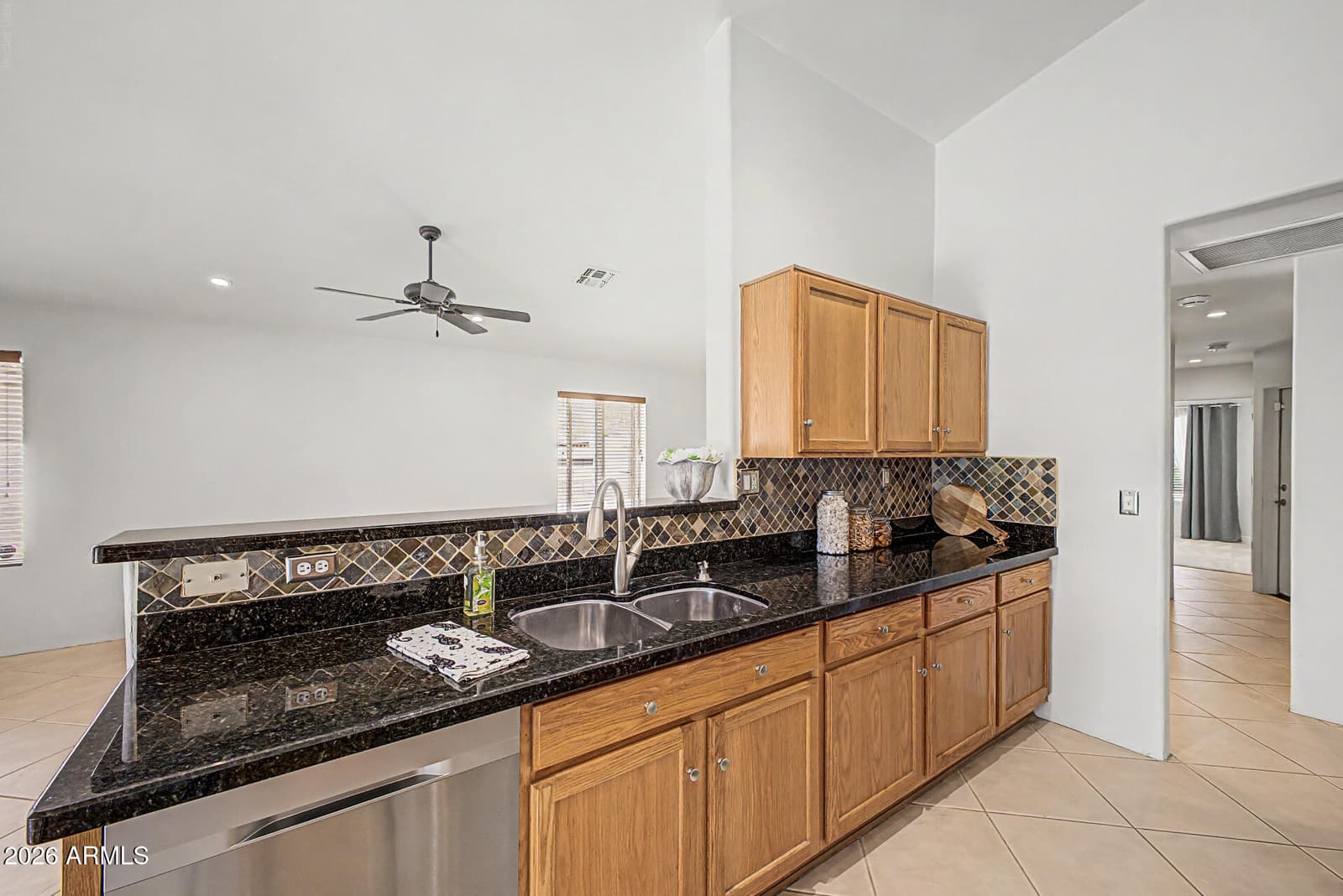 4040 N 14TH Place, Phoenix, AZ 85014 — photo 11 of 48