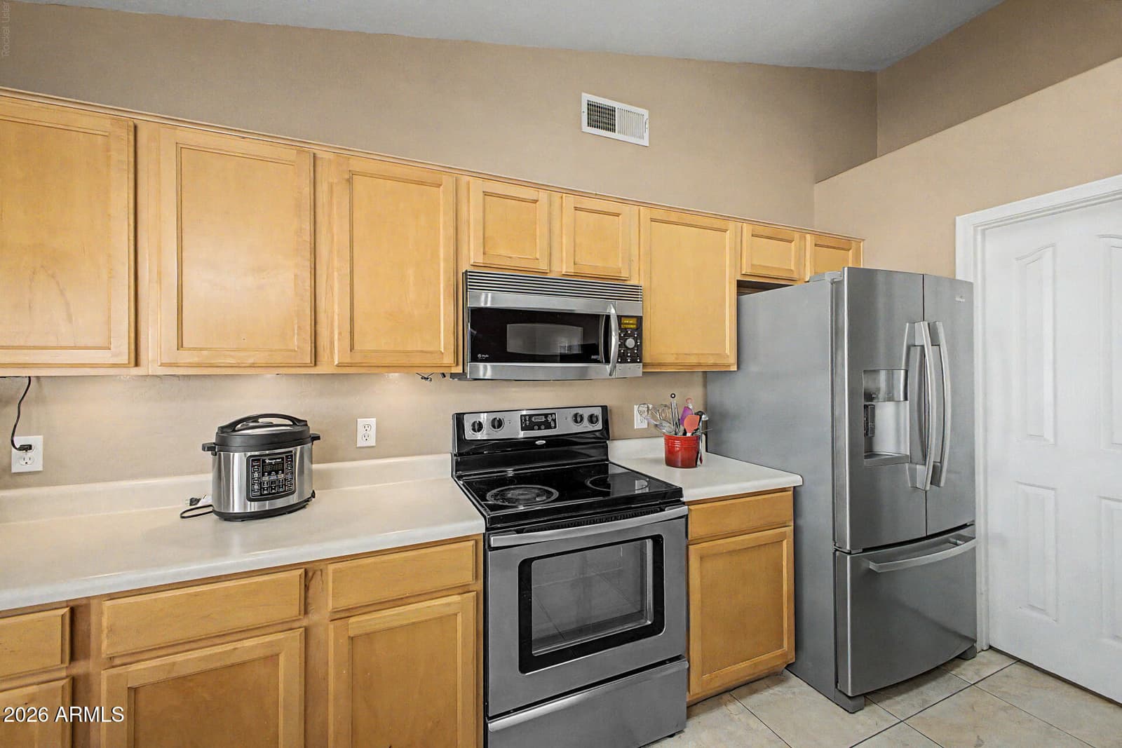 561 S HASTINGS, Mesa, AZ 85208 — photo 12 of 43