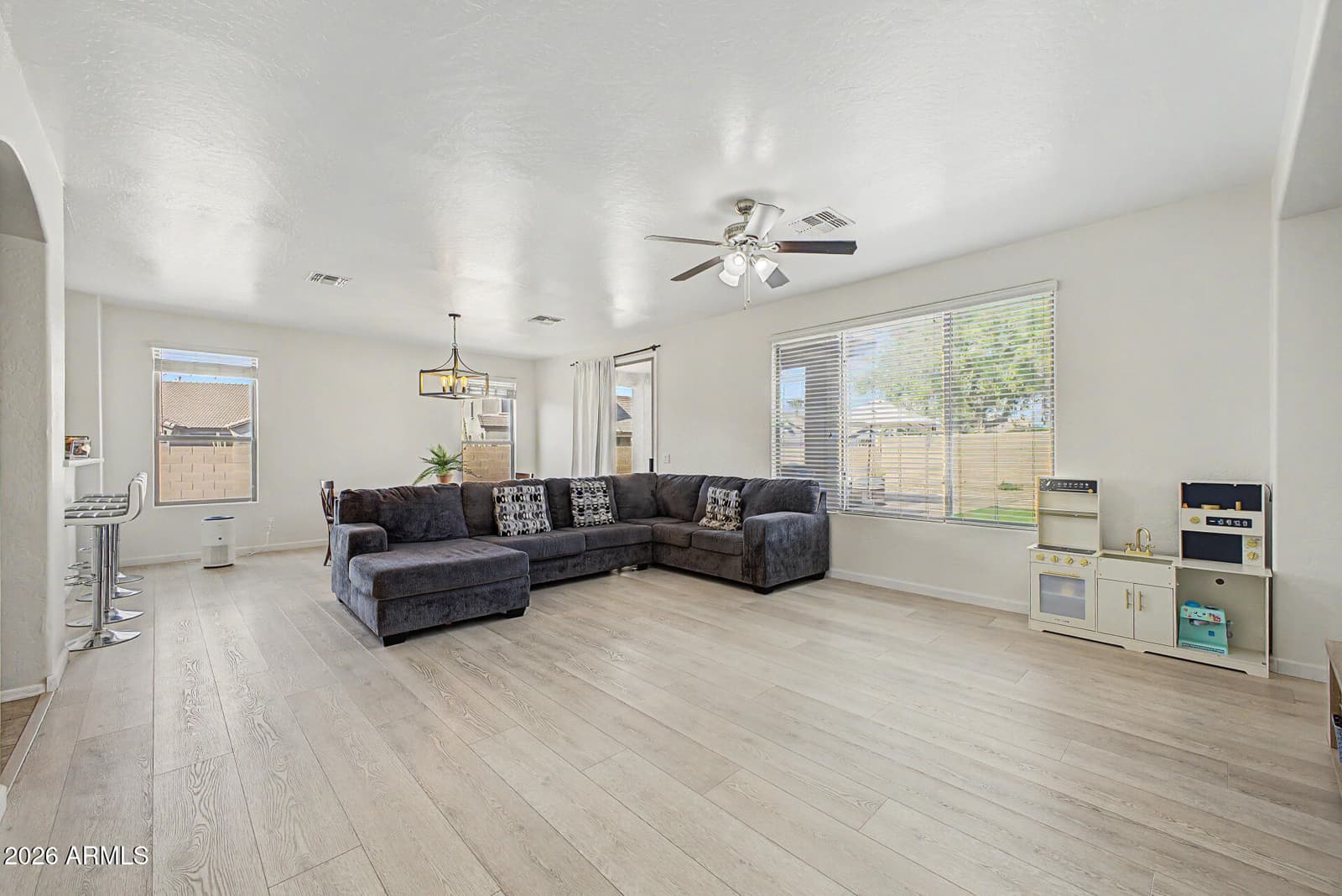 6959 S WILSON Drive, Chandler, AZ 85249 — photo 10 of 55