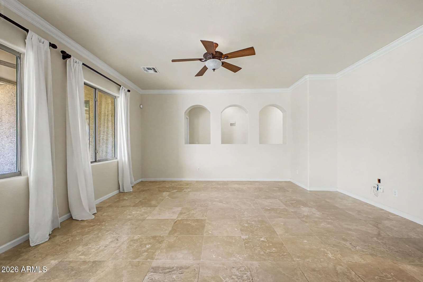 2094 E EBONY Drive, Chandler, AZ 85286 — photo 9 of 43