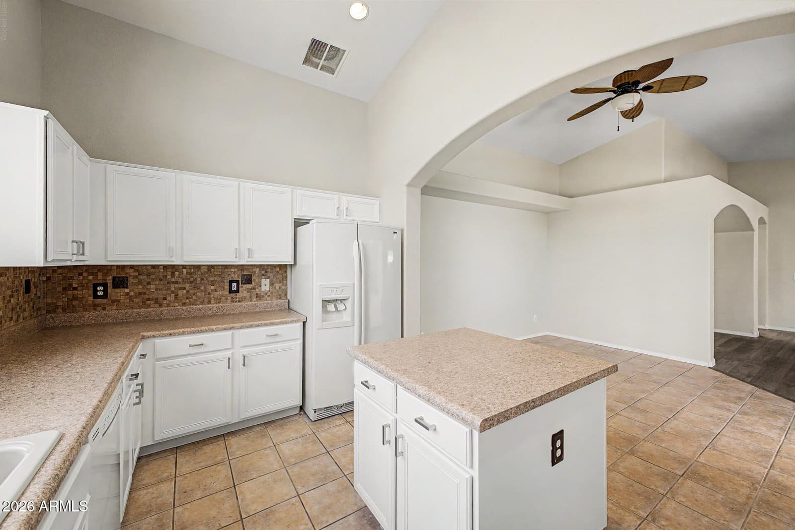 8965 E HILLVIEW Street, Mesa, AZ 85207 — photo 19 of 34