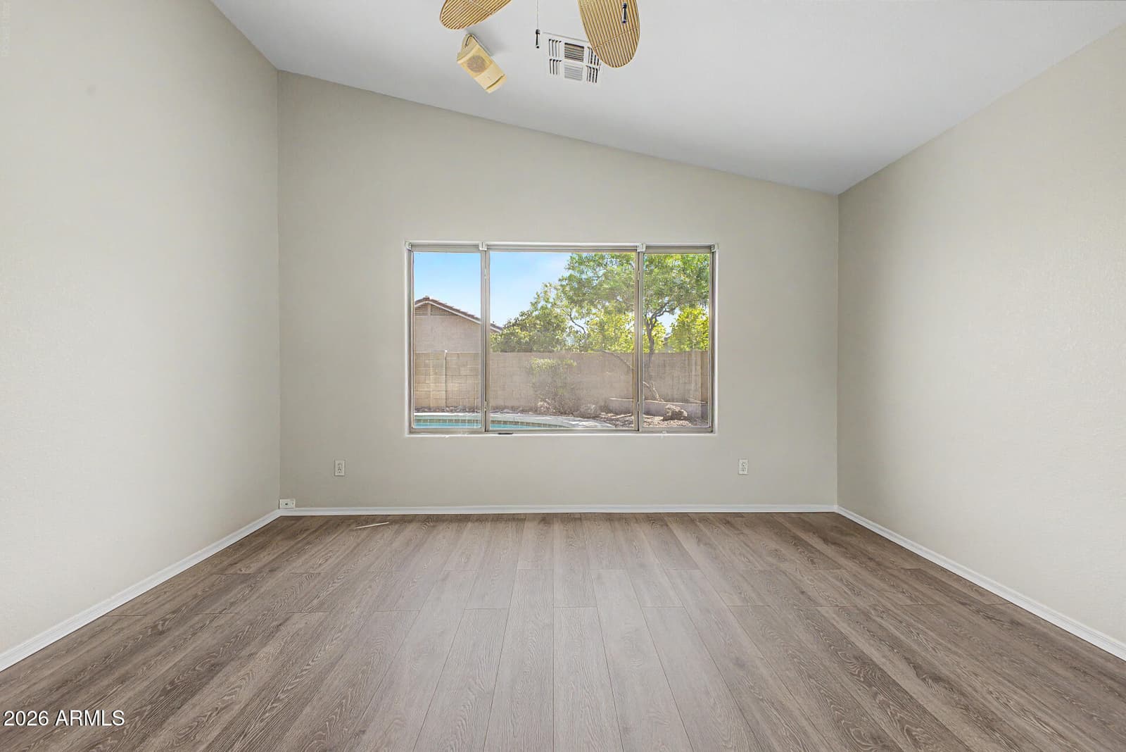8965 E HILLVIEW Street, Mesa, AZ 85207 — photo 23 of 34