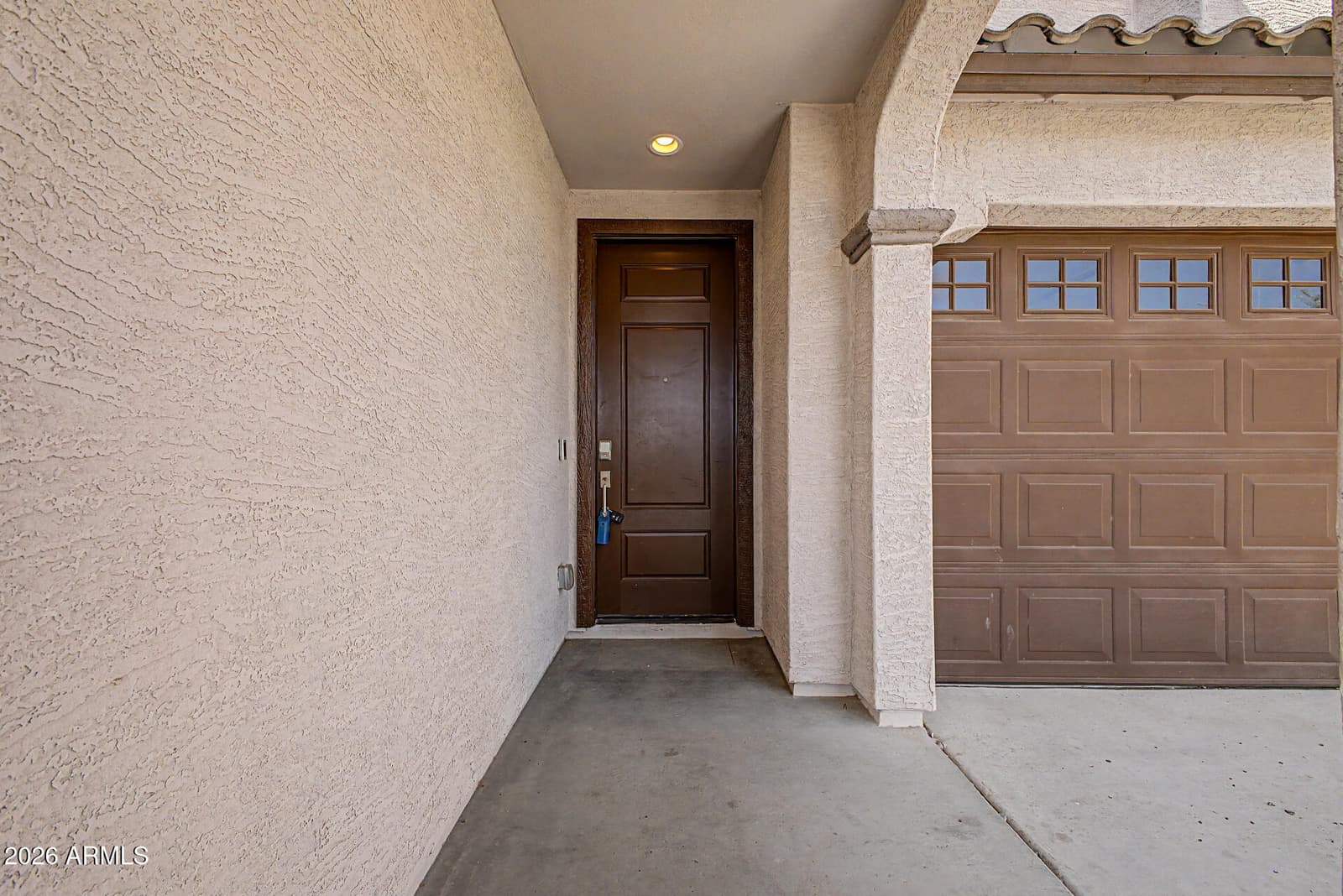 2322 E PALMDALE Lane, Gilbert, AZ 85298 — photo 7 of 40