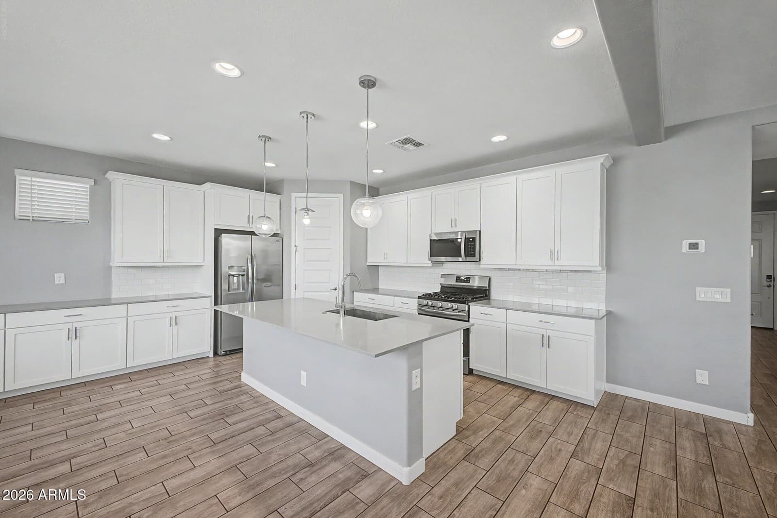 2322 E PALMDALE Lane, Gilbert, AZ 85298 — photo 15 of 40