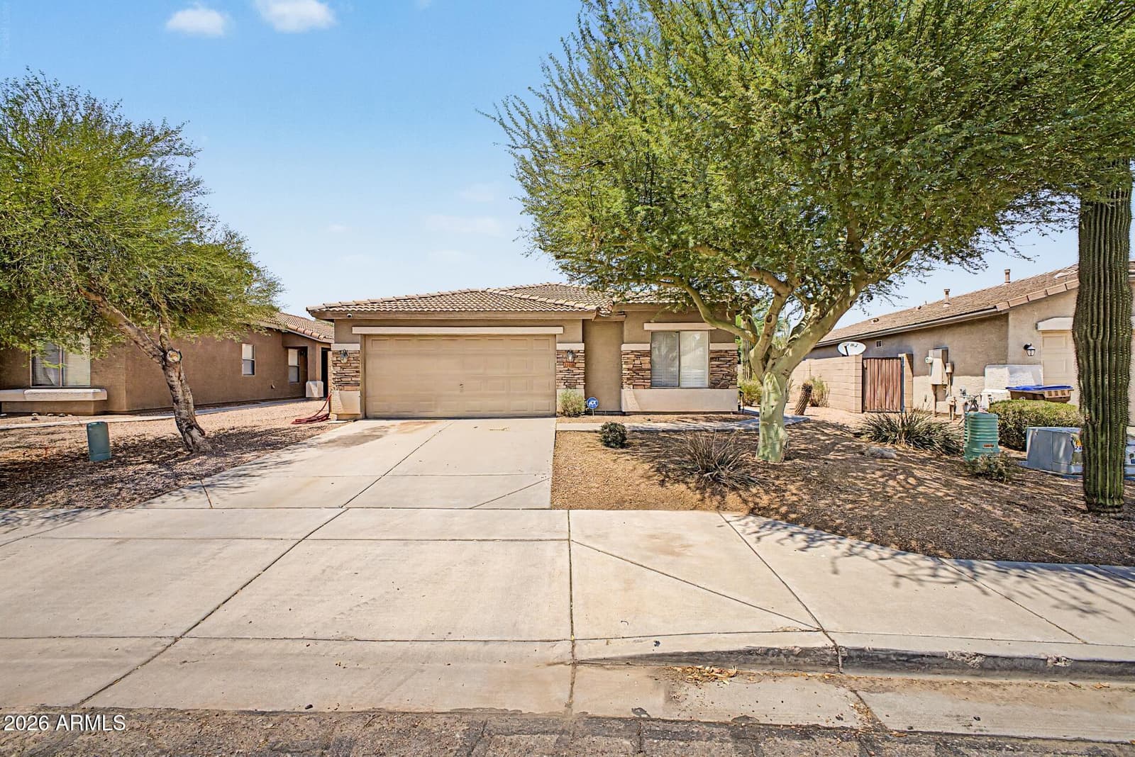 33198 N CAT HILLS Avenue, San Tan Valley, AZ 85144 — photo 1 of 8