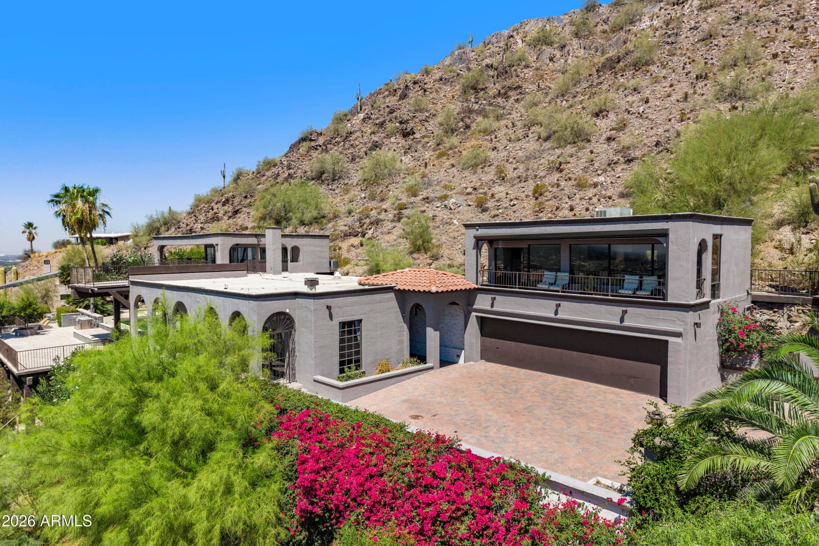 6900 N HIGHLANDS Drive, Paradise Valley, AZ 85253 — photo 1 of 45