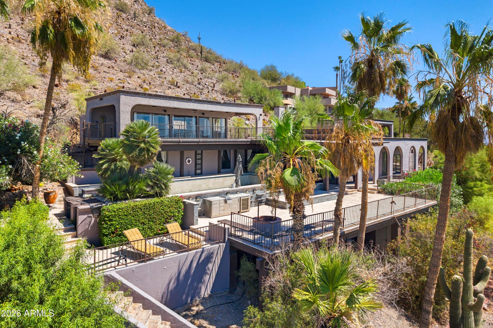 6900 N HIGHLANDS Drive, Paradise Valley, AZ 85253 — photo 3 of 45