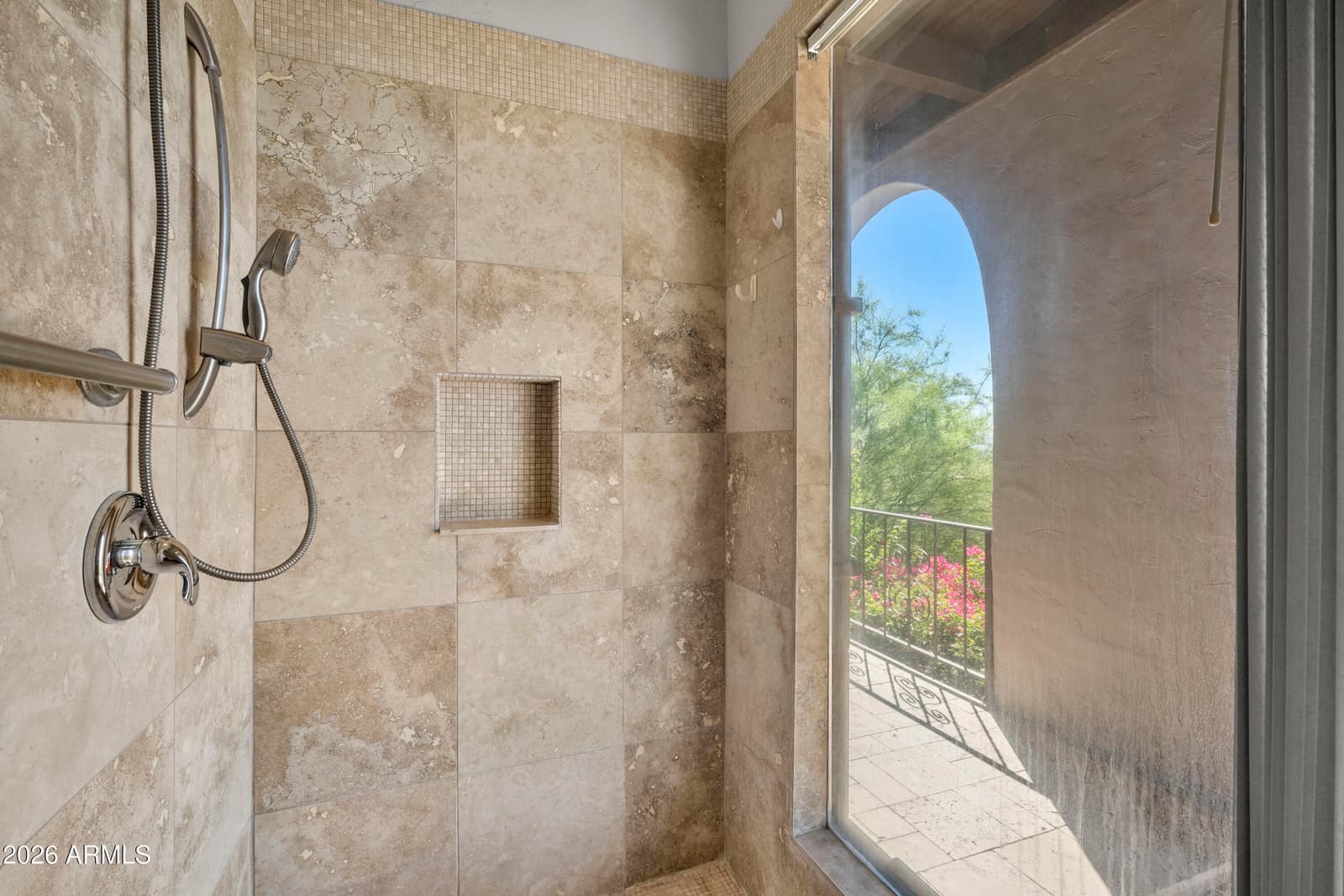 6900 N HIGHLANDS Drive, Paradise Valley, AZ 85253 — photo 11 of 45