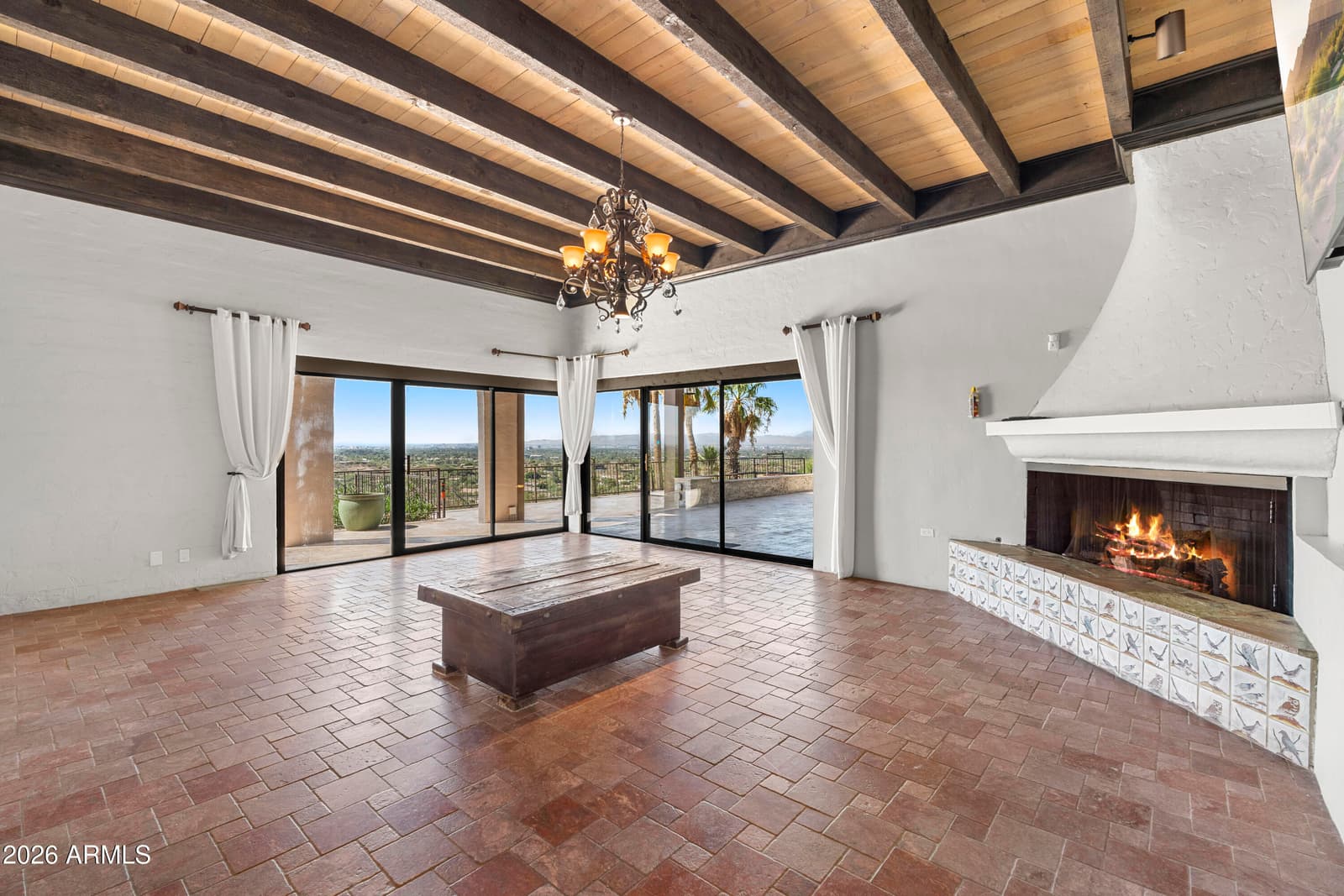 6900 N HIGHLANDS Drive, Paradise Valley, AZ 85253 — photo 14 of 45