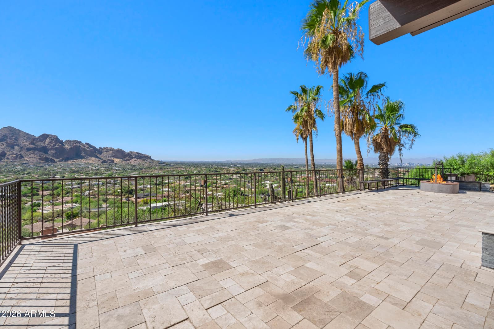 6900 N HIGHLANDS Drive, Paradise Valley, AZ 85253 — photo 18 of 45