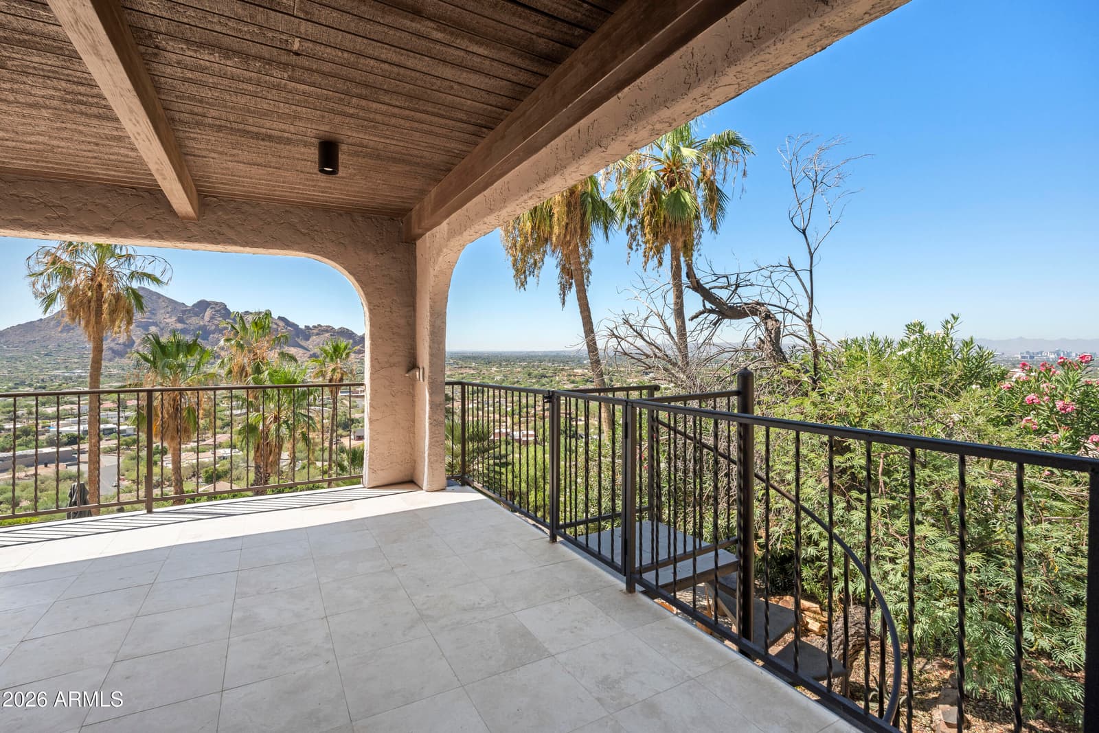 6900 N HIGHLANDS Drive, Paradise Valley, AZ 85253 — photo 39 of 45