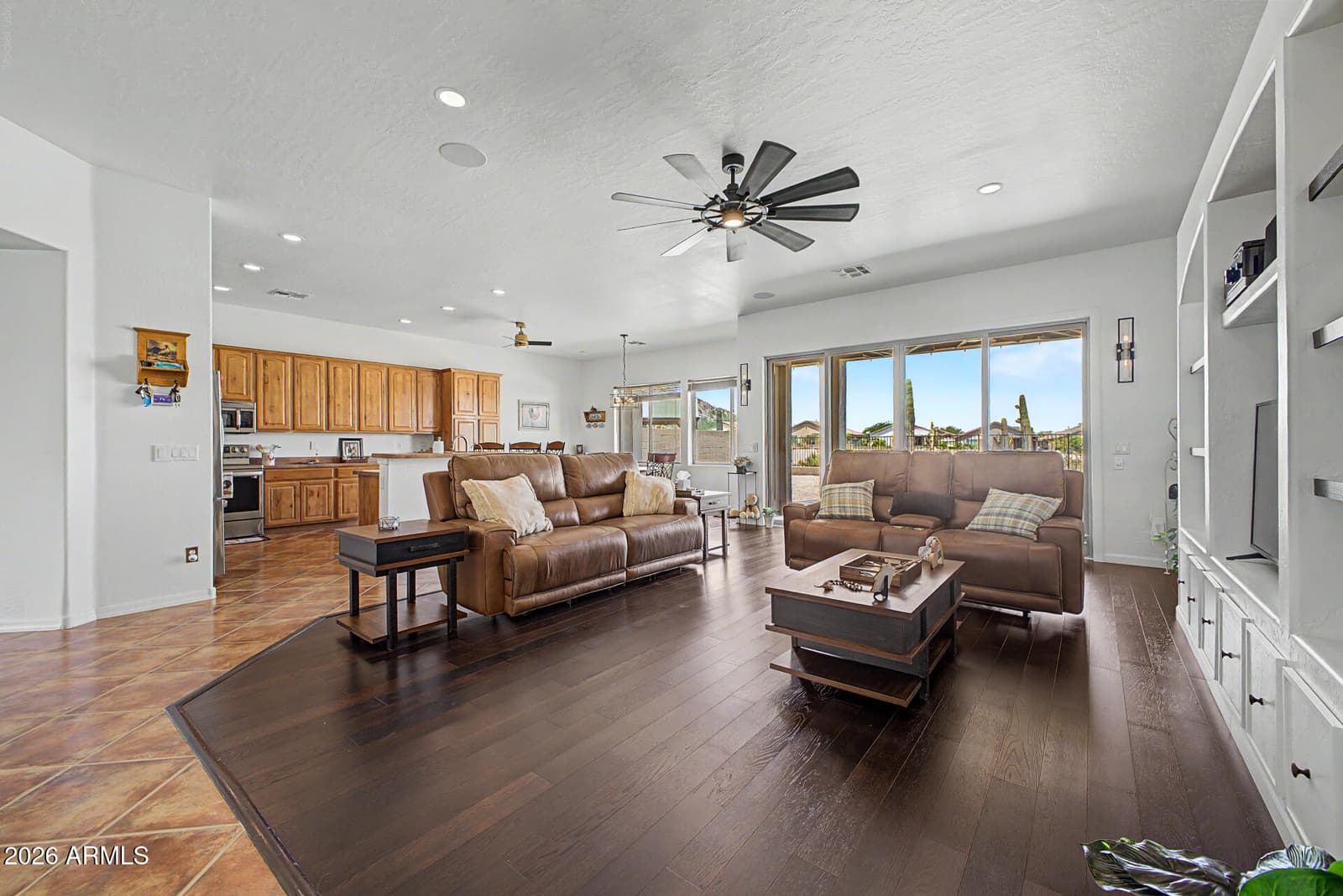 364 W STIRRUP Lane, San Tan Valley, AZ 85143 — photo 11 of 59