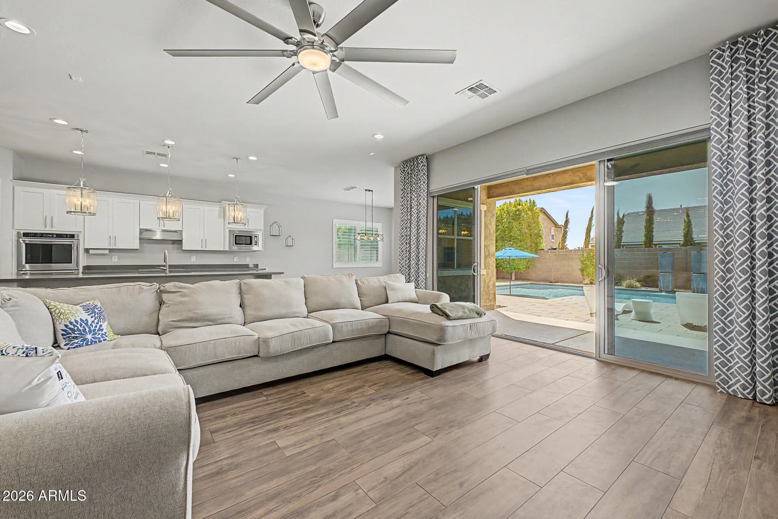 9349 W LOUISE Drive, Peoria, AZ 85383 — photo 12 of 61
