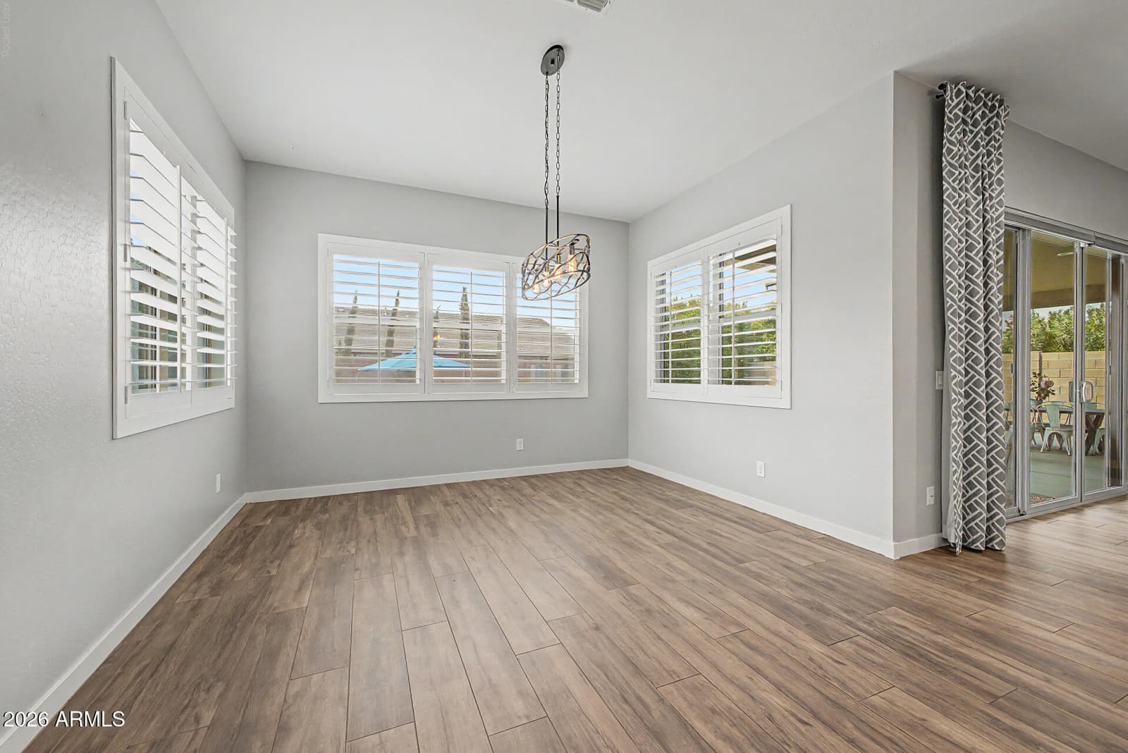 9349 W LOUISE Drive, Peoria, AZ 85383 — photo 15 of 61