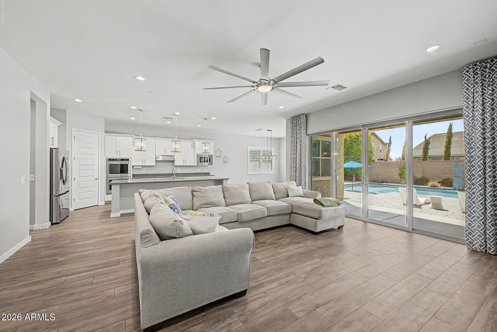 9349 W LOUISE Drive, Peoria, AZ 85383 — photo 20 of 61