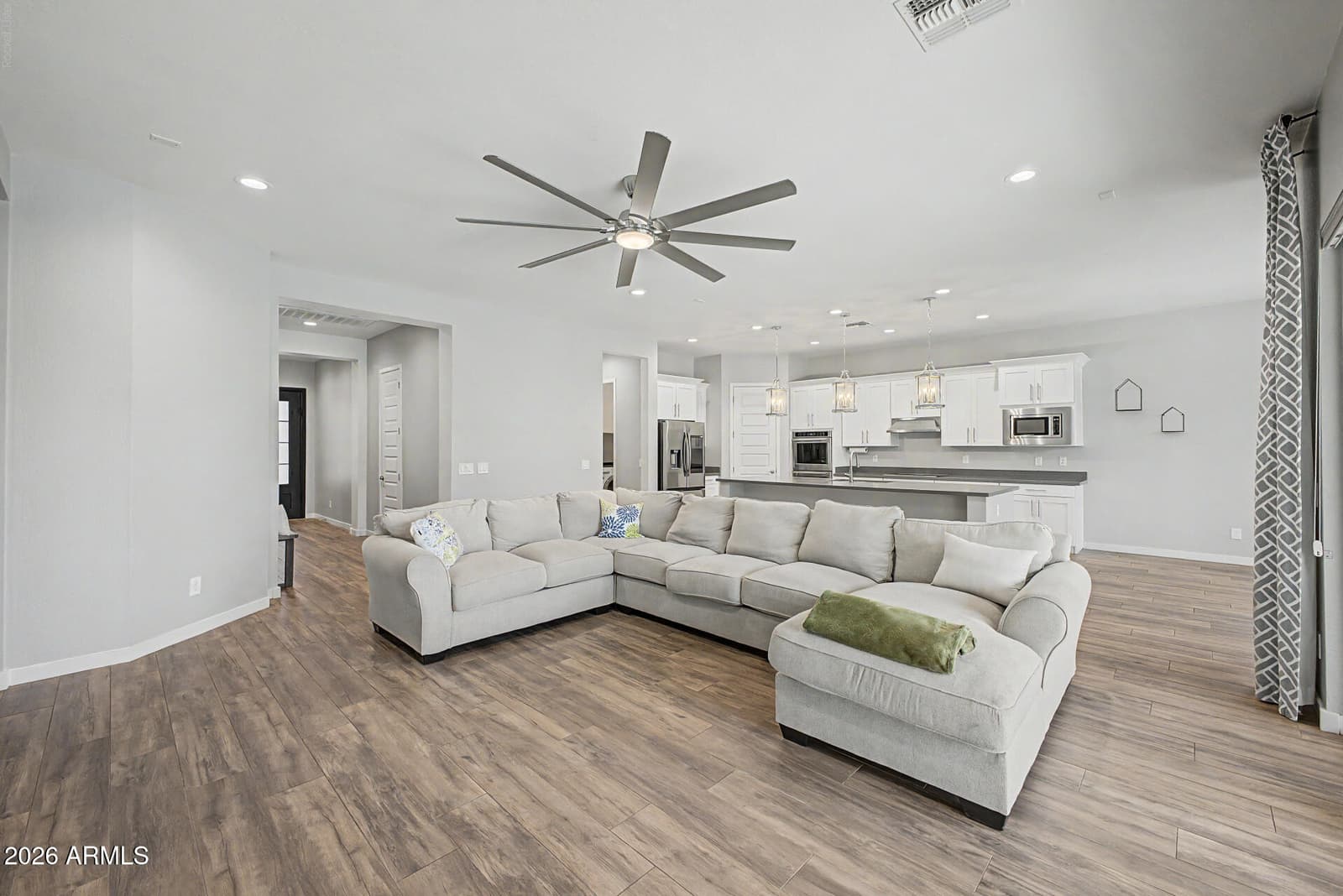 9349 W LOUISE Drive, Peoria, AZ 85383 — photo 21 of 61